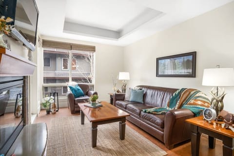 Living Room / Sofa Bed