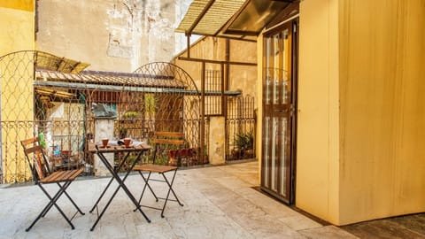 House | 1 bedroom