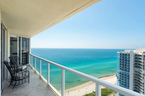 Balcony offering a scenic view of the city.