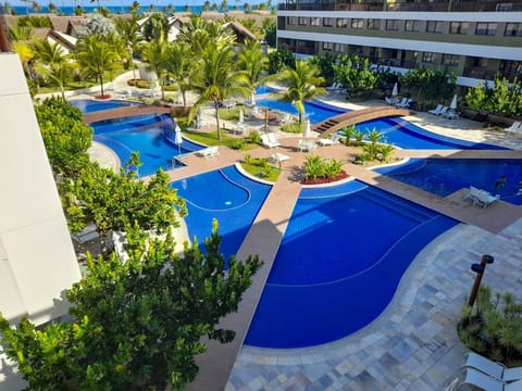 13 outdoor pools