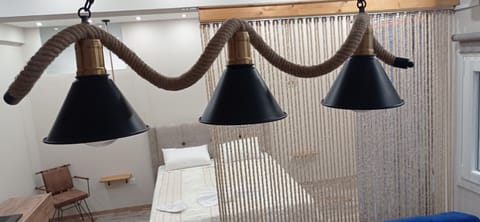 Luxury Studio Suite | Blackout drapes, soundproofing, iron/ironing board, free WiFi