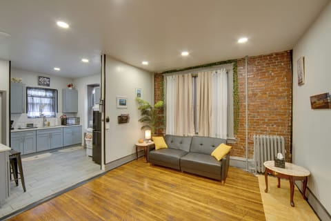 Harrisburg Vacation Rental | 1BR | 1BA | 650 Sq Ft | Stairs Required