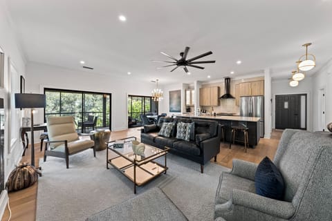 A stunning 3 bedroom, 3 bath villa within walking distance to many of Seabrook Island's amenities!
