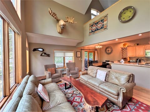 Open floor plan to gather together