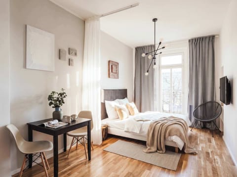 Apartment with queen size bed for 2 people