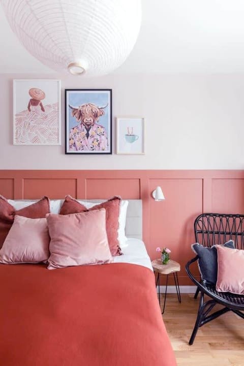 Apartment with queen size bed and convertible sofa bed for up to 4 people