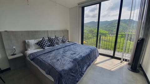 Bed,Photo of the whole room