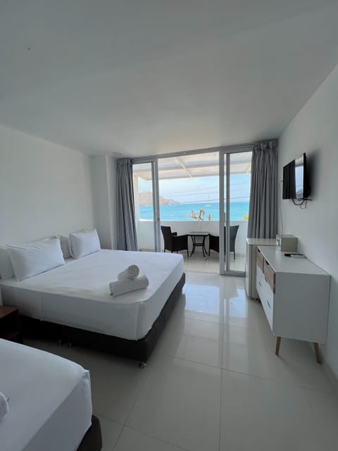 Junior Triple Room | Bed sheets