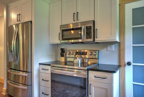 Chef's Kitchen with Stainless Steel Appliances