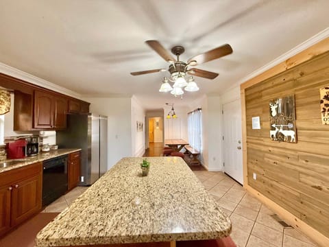 Image picker EEDE34B0 1833 4BCF B11A E72434451603 31545 00000EB9D2D2FD12