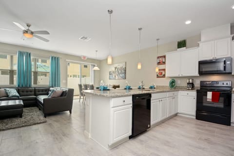 House | 4 bedrooms, high-speed internet