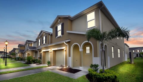 House | 4 bedrooms, high-speed internet