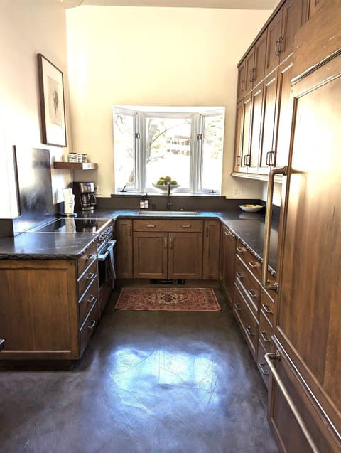 Fully equipped Kitchen.