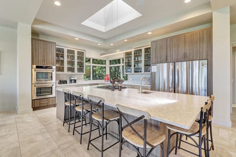 43 South Beach Lagoon | Kitchen