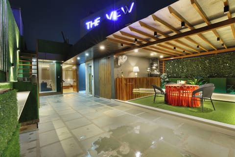Family Room | Terrace/patio