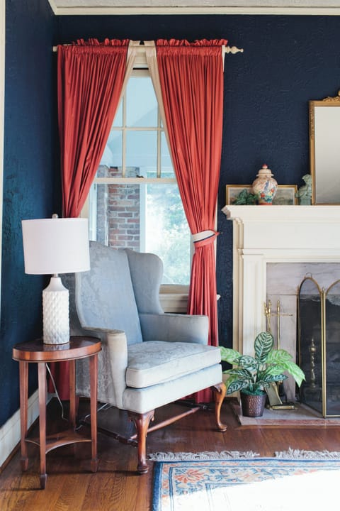 I absolutely love the color coordination here in this living room