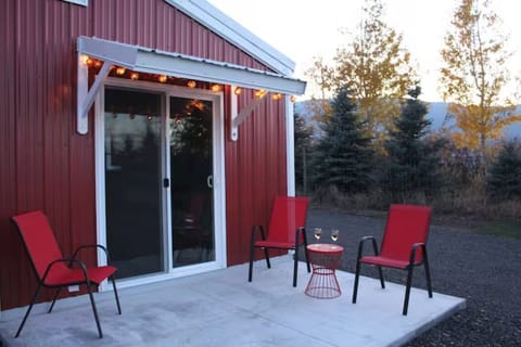 Outdoor private patio