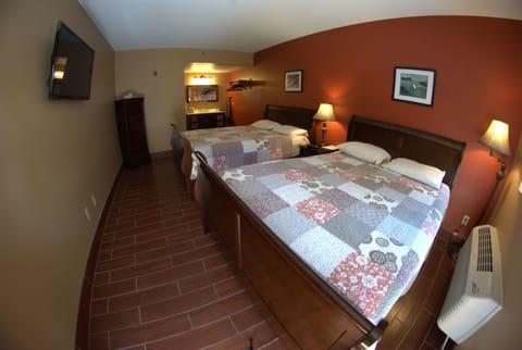 Standard Double Room | Iron/ironing board, free WiFi, bed sheets