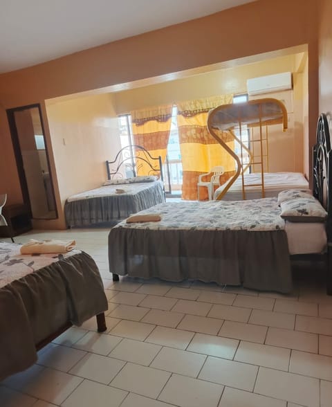 Economy Triple Room | WiFi (free), bed sheets