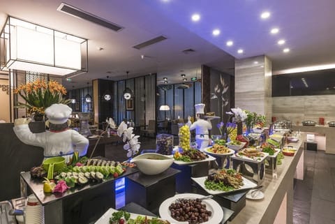 Daily buffet breakfast for a fee