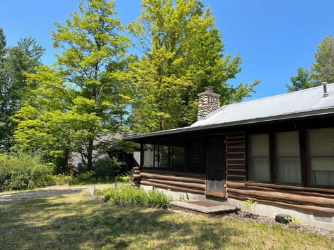 Exterior (porch to left & 2nd bedroom)