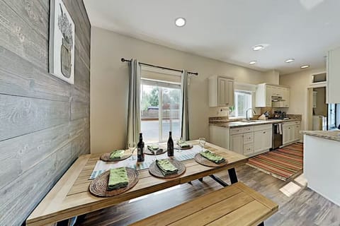 In-kitchen dining makes meals a breeze.