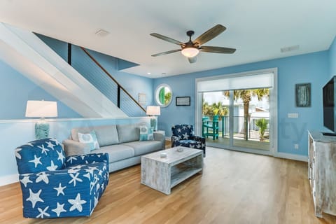 Townhome, 3 Bedrooms | Living area
