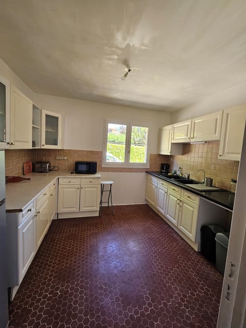 626a7e72-c42a-4cdd-8968-8e8029c6fee7