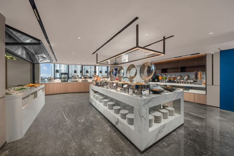 Free daily self-serve breakfast