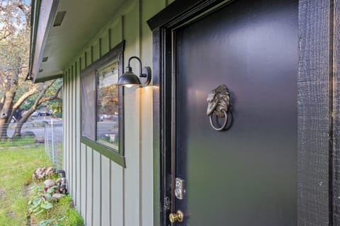 Raven knocker greets guests at casita entrance. 