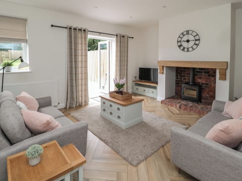 Cottage | Interior