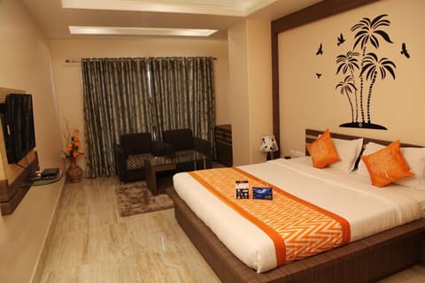 Soundproofing, iron/ironing board, free WiFi, bed sheets