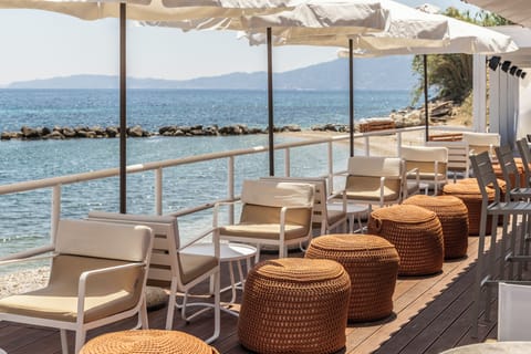 Beach bar