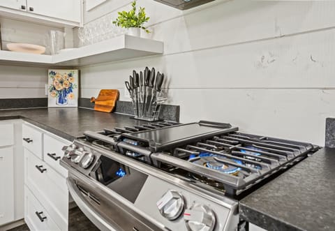 Sizzle up some magic on this chef's dream stove—every meal is a chance to create memories