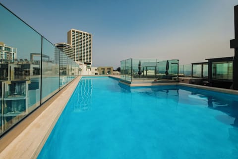 Rooftop pool