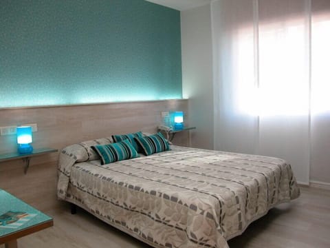 Double Room, 2 Twin Beds | Bed sheets