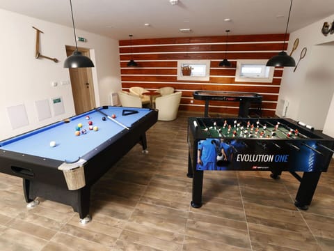 Table, Furniture, Billiard Table, Building, Recreation Room, Billiard Room, Pool, Lighting, Interior Design, Billiards
