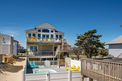 SNH241: Ocean Oasis | Rear Exterior & Pool Area
