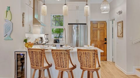 Enjoy a quick bite at the kitchen bar...