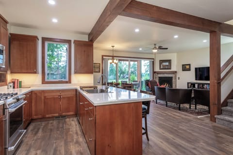 Open floor plan that flows seamlessly throughout the main level