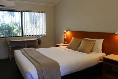 Standard Room, 1 Queen Bed (Upstairs) | Iron/ironing board, free WiFi, bed sheets