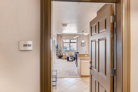 Welcome to the 20th Floor with views