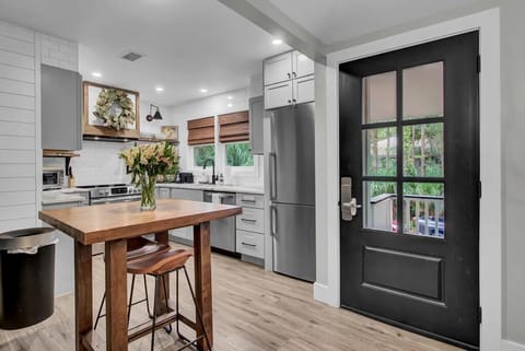 Welcome to Little Cottage by the Sea