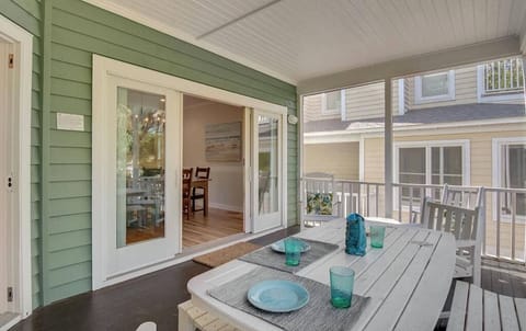 Screen Portch, Lower Level, Poet's Place