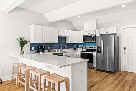 Breakfast bar seating for 4