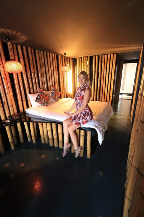 Signature Double or Twin Room, 1 Bedroom, City View | Minibar, in-room safe, desk, soundproofing