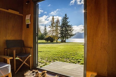 Classic Mobile Home, 1 Loft Double Bed, Kitchenette, Lake View | Bed sheets