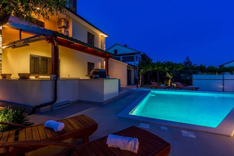 Holiday Home Swimming Pool