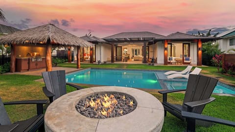 Maluhia at Wainani - Backyard Firepit & Seating Area - Parrish Kauai