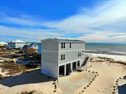 Direct beachfront!